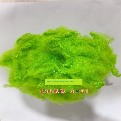 Il verde di colore pieno ha riciclato la fibra di graffetta di poliestere di PSF