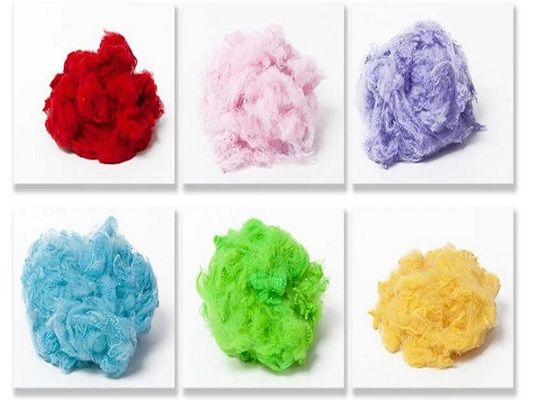 Poliestere colorato 1.5dtex del tessuto di 32mm non
