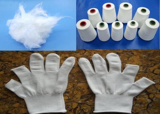 Materia prima del poliestere bianco crudo luminoso di 1.5dtex×38mm per la fabbricazione del filato del guanto