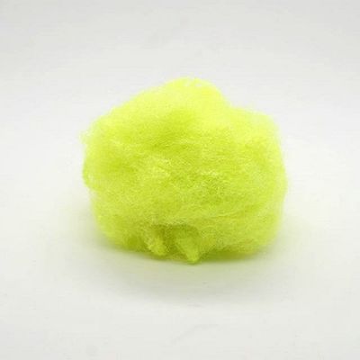 verde brillante della fibra di graffetta di poliestere del triangolo di 9d X 64mm per il panno della pallina da tennis