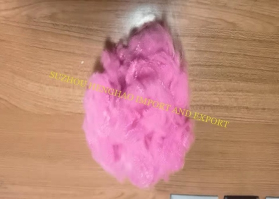 La fibra di graffetta di poliestere per tappeto &Needlepunched ecc non tessuto